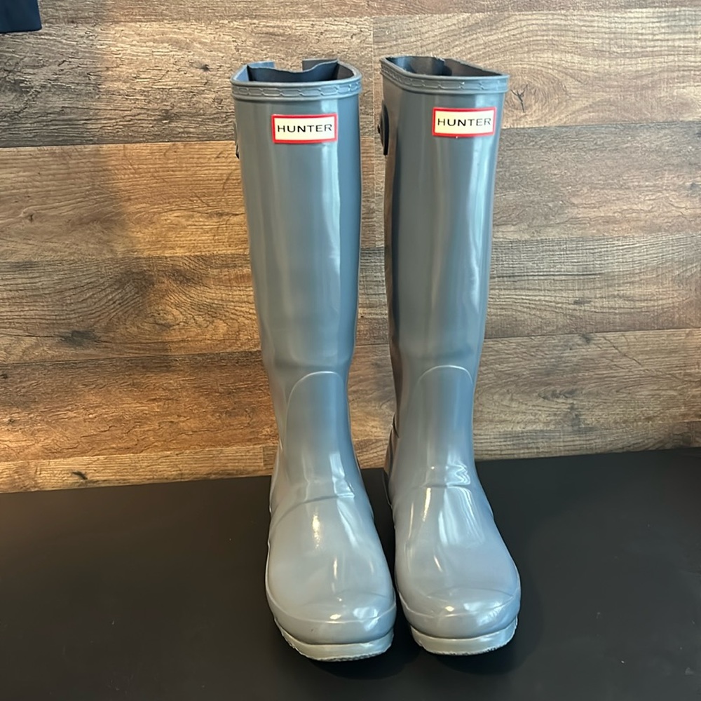 HUNTER Tall Wide Calf Boots-Free Boot Socks